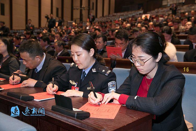 何川社区重塑未来面貌，居民委员会最新项目启动